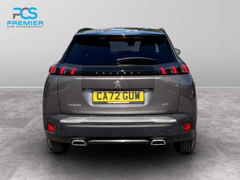 Peugeot 2008 PureTech GT - U123474585