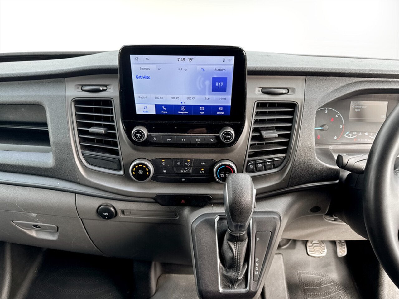 FORD TRANSIT CUSTOM 300 ECOBLUE TREND 2023 81,000 MLS 2.0 DIESEL AUTOMATIC 13,200 OR FROM...
