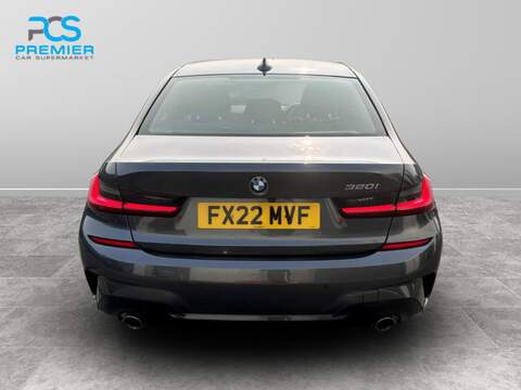 BMW 3 Series 320i M Sport - U123474758