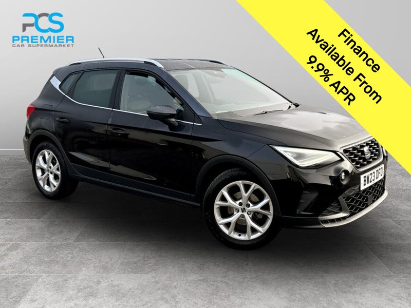 Black 2023 Seat Arona Hatchback Front-wheel drive Manual