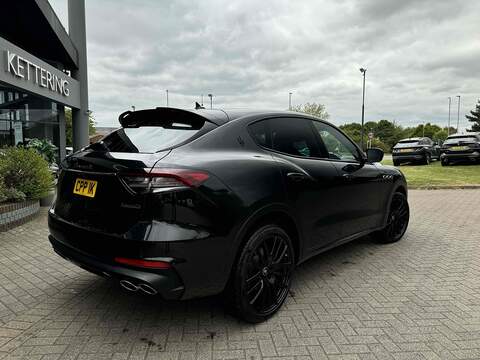 Maserati Levante V6 Modena Ultima - U4699