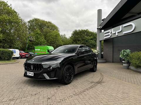 Maserati Levante V6 Modena Ultima - U4699