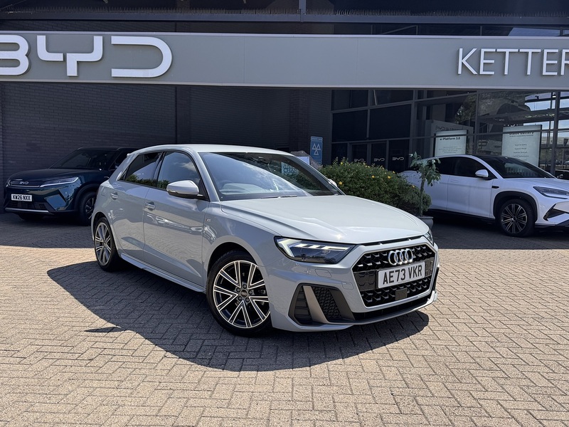Audi A1 TFSI S line - U47005