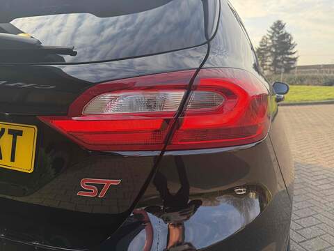 Ford Fiesta T EcoBoost ST-2 - U4924