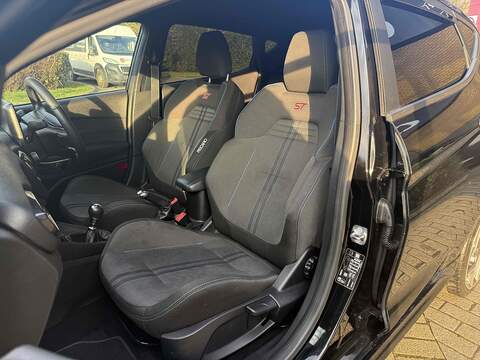 Ford Fiesta T EcoBoost ST-2 - U4924