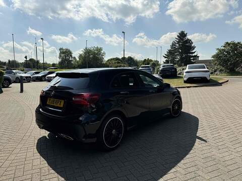 Mercedes-Benz A Class A200d AMG Line - U5014