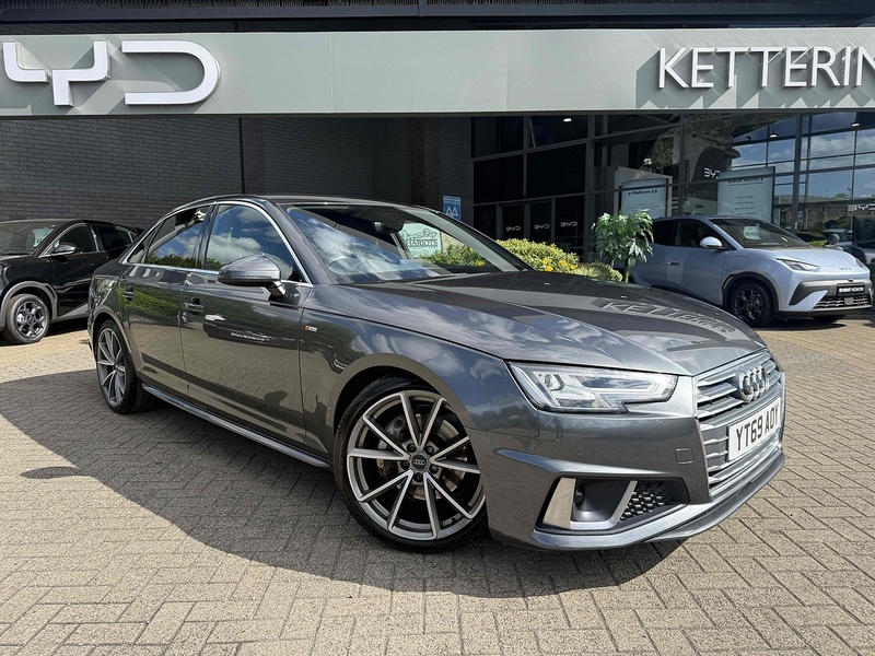 Audi A4 TDI S line - U5035