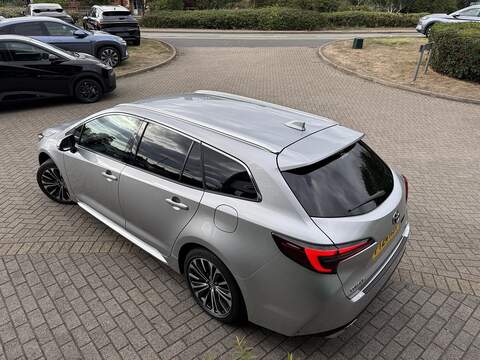 Toyota Corolla VVT-h Design - U5087