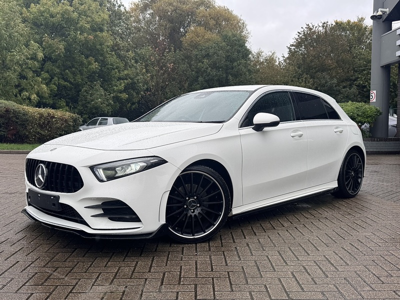 Mercedes-Benz A Class A200d AMG Line - U5130
