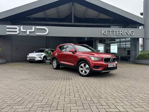 Volvo XC40 B4 MHEV Momentum - U5140