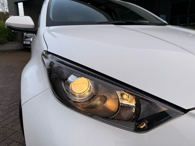 Toyota Yaris VVT-h Icon - U5161