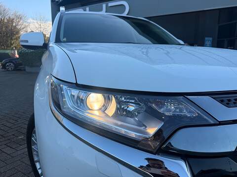 Mitsubishi Outlander h TwinMotor Juro - U5166