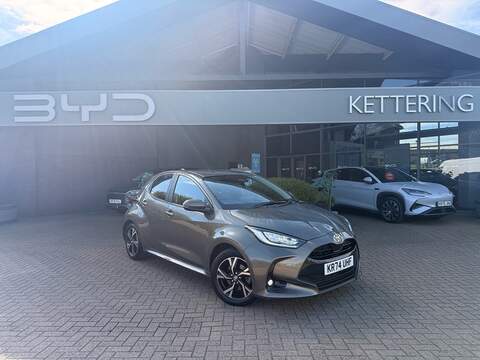 Toyota Yaris 2.5 VVT-h Excel Saloon 4dr Petrol Hybrid CVT Euro 6 (s/s) (218 ps)