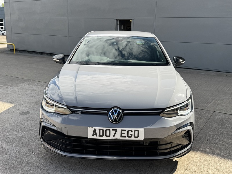 Volkswagen Golf TSI Black Edition - U5349