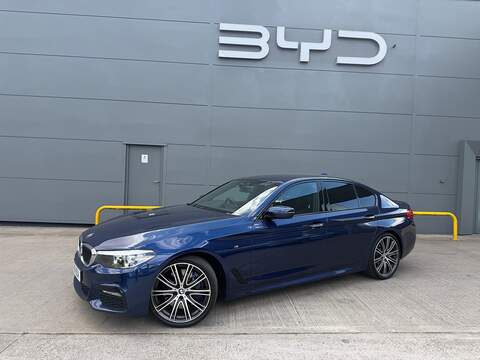 BMW 5 Series 2.0 E220d AMG Line (Premium Plus) Saloon 4dr Diesel G-Tronic+ Euro 6 (s/s) (194 ps)
