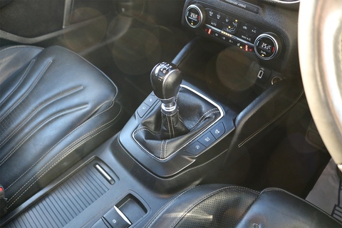 1.5 EcoBlue Vignale Hatchback 5dr Diesel Manual Euro 6 (s/s) (120 ps)