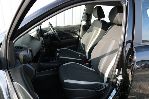 1.0 SE Connect Hatchback 5dr Petrol Manual Euro 6 (s/s) (67 ps)