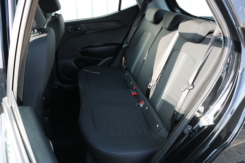 1.0 SE Connect Hatchback 5dr Petrol Manual Euro 6 (s/s) (84 ps)