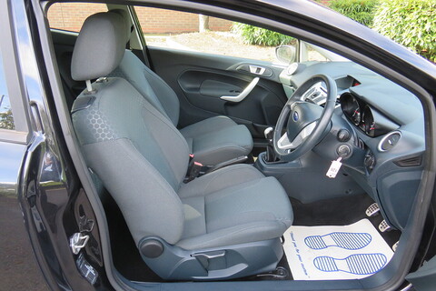 1.6 TD Zetec S Hatchback 3dr Diesel Manual (107 g/km, 94 bhp)