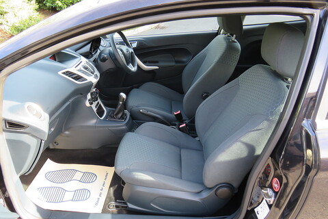 1.6 TD Zetec S Hatchback 3dr Diesel Manual (107 g/km, 94 bhp)