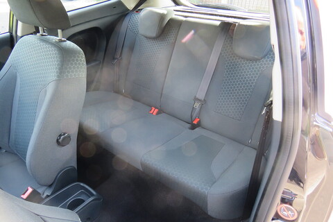 1.6 TD Zetec S Hatchback 3dr Diesel Manual (107 g/km, 94 bhp)