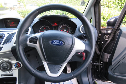 1.6 TD Zetec S Hatchback 3dr Diesel Manual (107 g/km, 94 bhp)