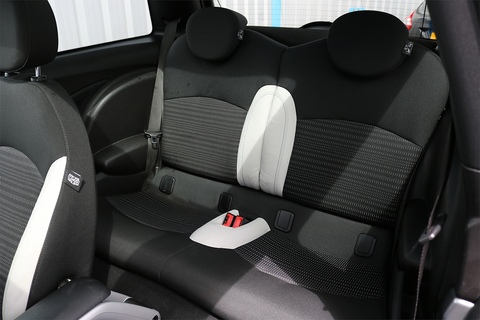 1.6 Cooper D Camden Hatchback 3dr Diesel Manual Euro 4 (110 ps)