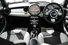 MINI Hatch Cooper D Camden