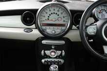 MINI Hatch Cooper D Camden