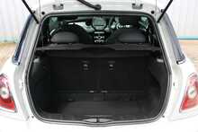 MINI Hatch Cooper D Camden