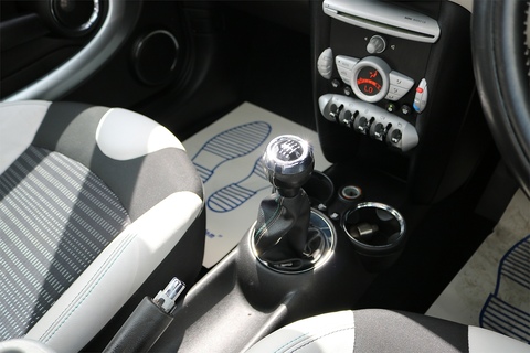 1.6 Cooper D Camden Hatchback 3dr Diesel Manual Euro 4 (110 ps)