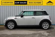 MINI Hatch Cooper D Camden