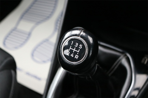 1.1 Ti-VCT Zetec Hatchback 5dr Petrol Manual Euro 6 (s/s) (85 ps)