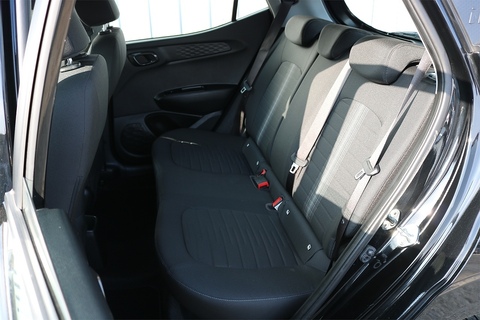 1.0 SE Connect Hatchback 5dr Petrol Manual Euro 6 (s/s) (67 ps)
