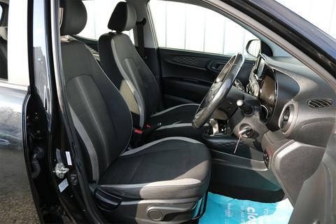 1.0 SE Connect Hatchback 5dr Petrol Manual Euro 6 (s/s) (67 ps)