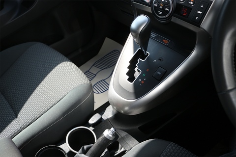 1.8 V-Matic Icon MPV 5dr Petrol Multidrive S Euro 5 Euro 5 (147 ps)