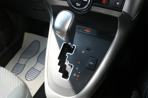 1.8 V-Matic Icon MPV 5dr Petrol Multidrive S Euro 5 Euro 5 (147 ps)