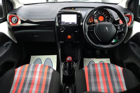 1.0 Collection Hatchback 5dr Petrol Manual Euro 6 (s/s) (72 ps)