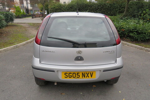 1.2i 16v Life Hatchback 5dr Petrol Manual (139 g/km, 79 bhp)