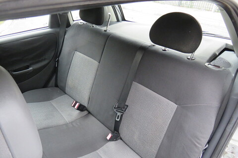 1.2i 16v Life Hatchback 5dr Petrol Manual (139 g/km, 79 bhp)