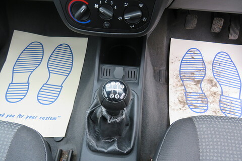 1.2i 16v Life Hatchback 5dr Petrol Manual (139 g/km, 79 bhp)