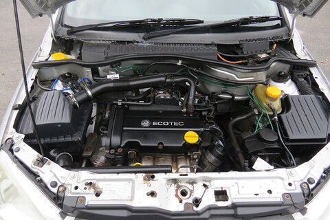 1.2i 16v Life Hatchback 5dr Petrol Manual (139 g/km, 79 bhp)