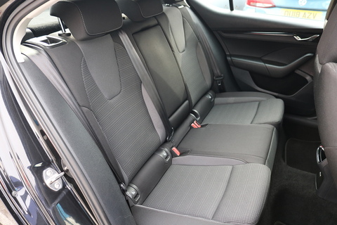 2.0 TDI SE First Edition Hatchback 5dr Diesel Manual Euro 6 (s/s) (116 ps)