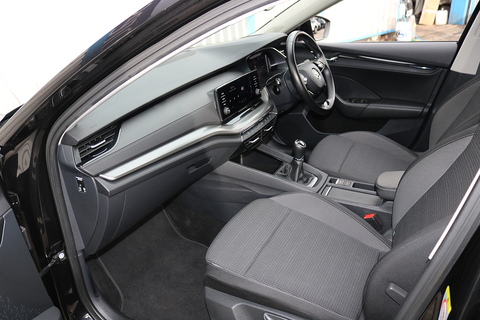 2.0 TDI SE First Edition Hatchback 5dr Diesel Manual Euro 6 (s/s) (116 ps)