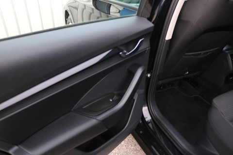 2.0 TDI SE First Edition Hatchback 5dr Diesel Manual Euro 6 (s/s) (116 ps)