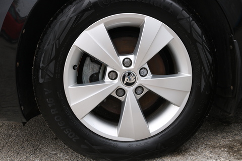 2.0 TDI SE First Edition Hatchback 5dr Diesel Manual Euro 6 (s/s) (116 ps)