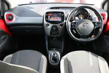 Toyota AYGO VVT-i x-play