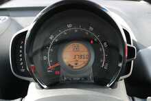 Toyota AYGO VVT-i x-play