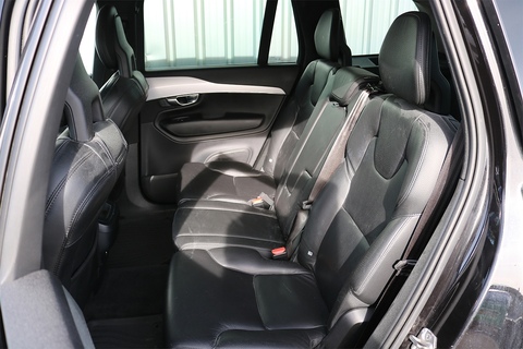 T6 AWD 2.0 5dr Estate Automatic Petrol