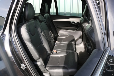 T6 AWD 2.0 5dr Estate Automatic Petrol